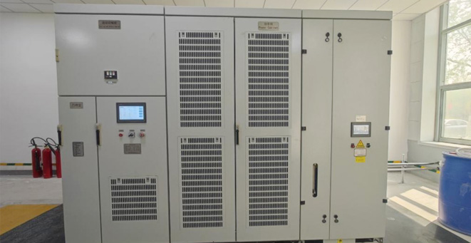 广州白云机场10kV直挂式户内水冷SVG项目